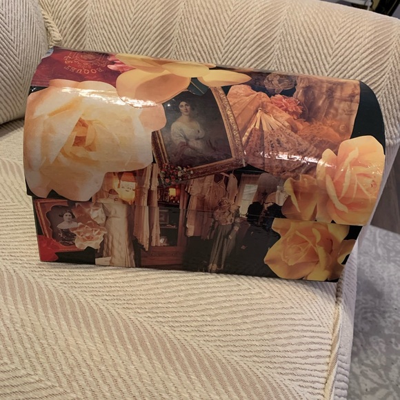 Nesting Boxes - Picture 2 of 2